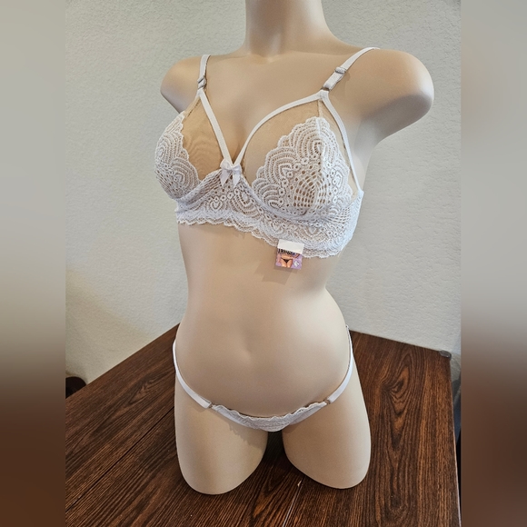 White Lace Lingerie set, GG: 36C-34DD - Picture 3 of 12